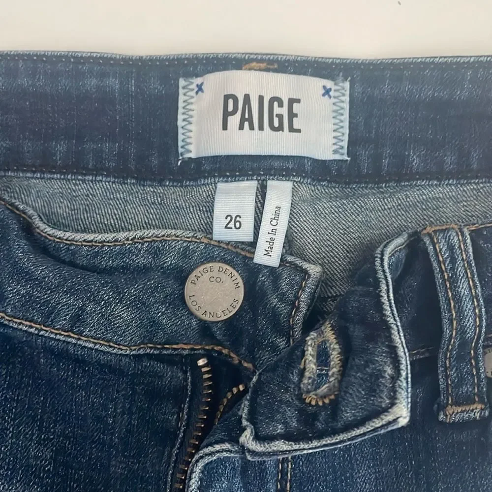 PAIGE Bobby Cutoff Jean Shorts Stretch Denim Medium Wash Size 26